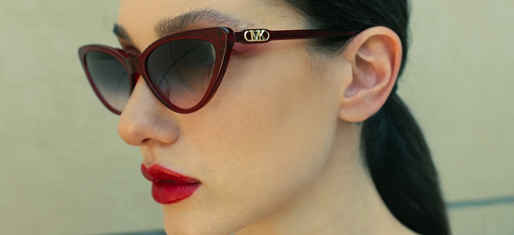 Gafas de colores: la tendencia que ilumina tu estilo en 2025