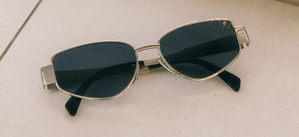 Que ne dois-je pas utiliser pour nettoyer mes lunettes ? Les erreurs à éviter pour préserver vos verres