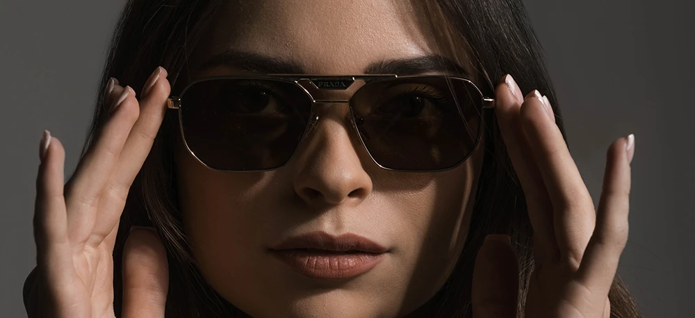 Welke kleur glazen voor autorijden: zo kies je veilig en comfortabel