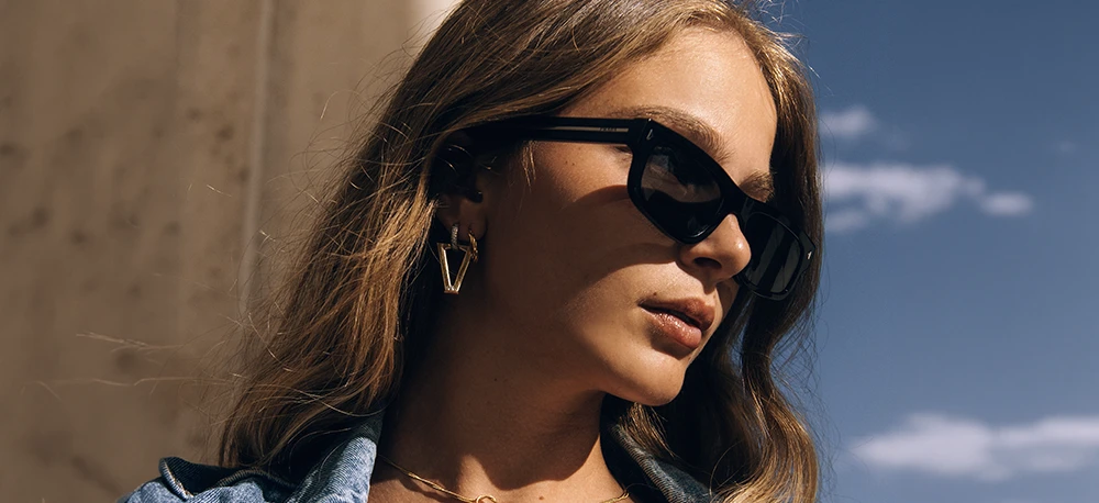 Sommer-Outfit-Inspirationen 2026: Sonnenbrillen und Brillen als stilprägendes Statement