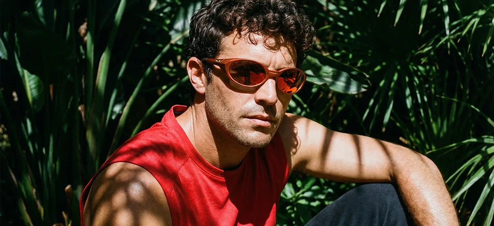 Quali sono i vantaggi delle lenti specchiate negli occhiali da sole